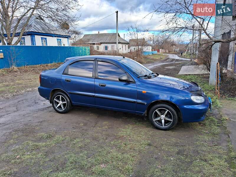 Седан ЗАЗ Sens 2010 в Новоархангельске
