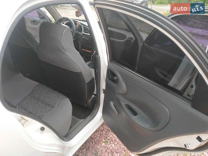 Седан ЗАЗ Sens 2009 в Киеве