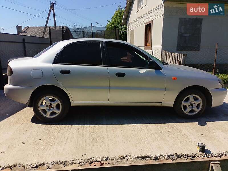 Седан ЗАЗ Sens 2007 в Черновцах