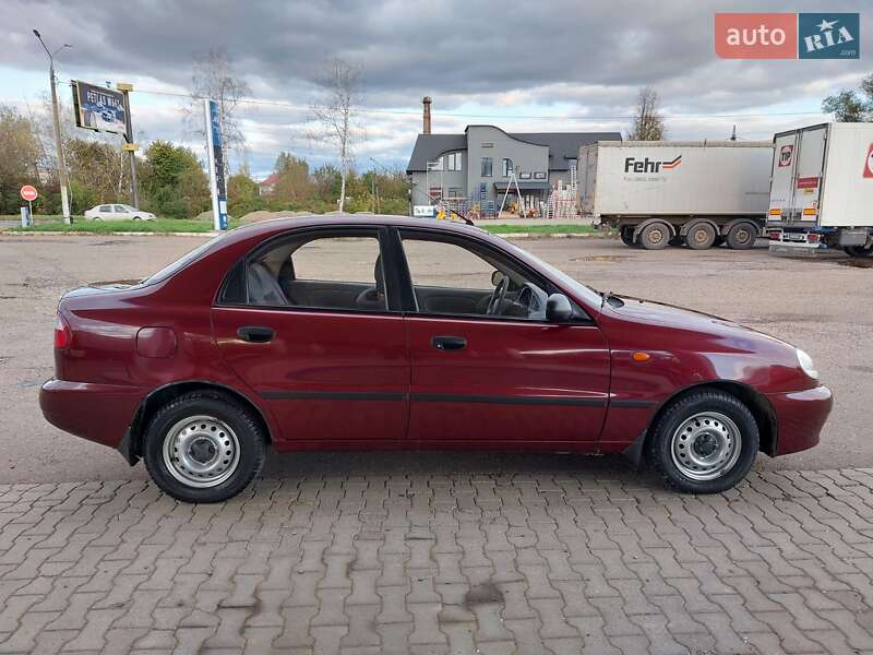 Седан ЗАЗ Sens 2008 в Черновцах