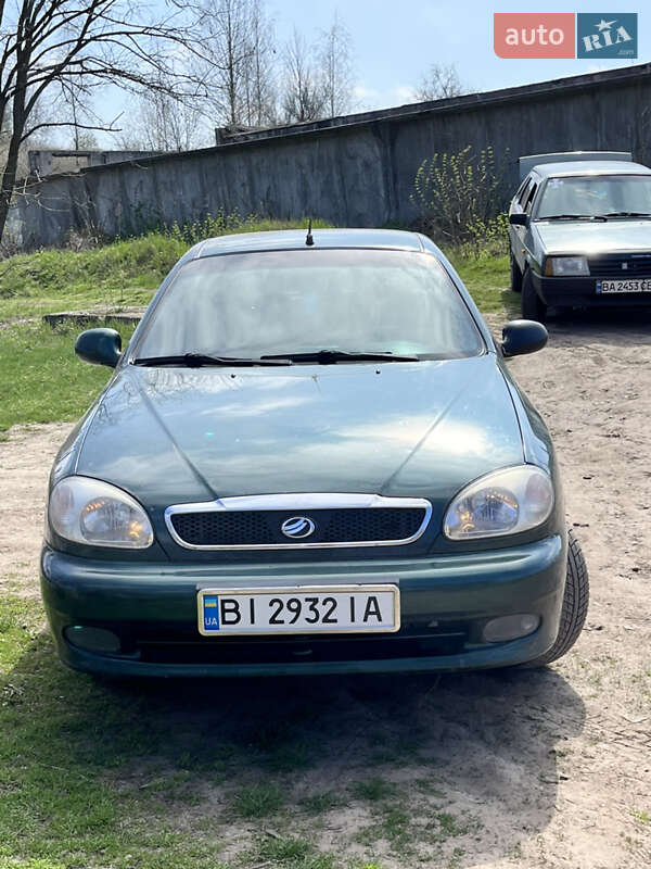 Седан ЗАЗ Sens 2013 в Павлиші