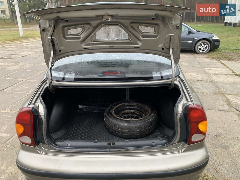 Седан ЗАЗ Sens 2011 в Славуті