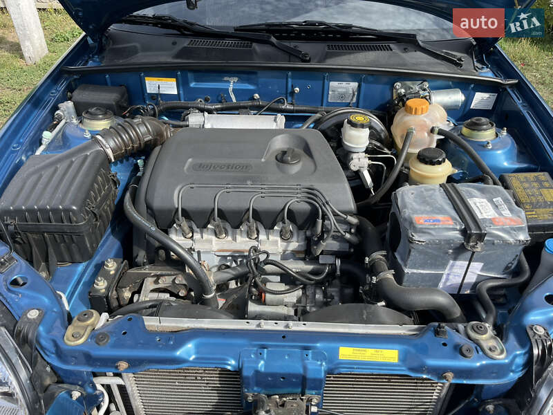 Седан ЗАЗ Sens 2013 в Днепре