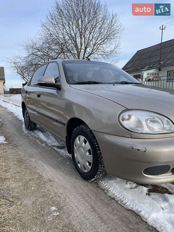 Седан ЗАЗ Sens 2015 в Луцке