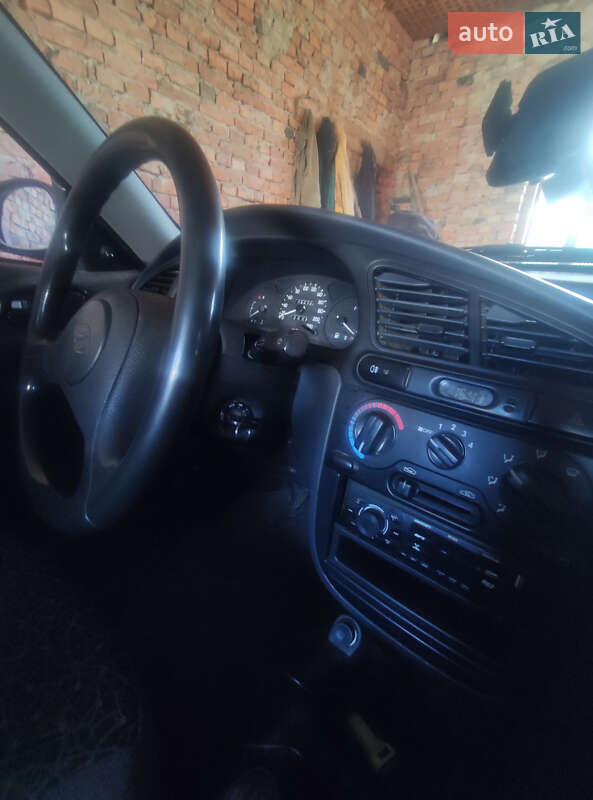 Седан ЗАЗ Sens 2012 в Солотвине