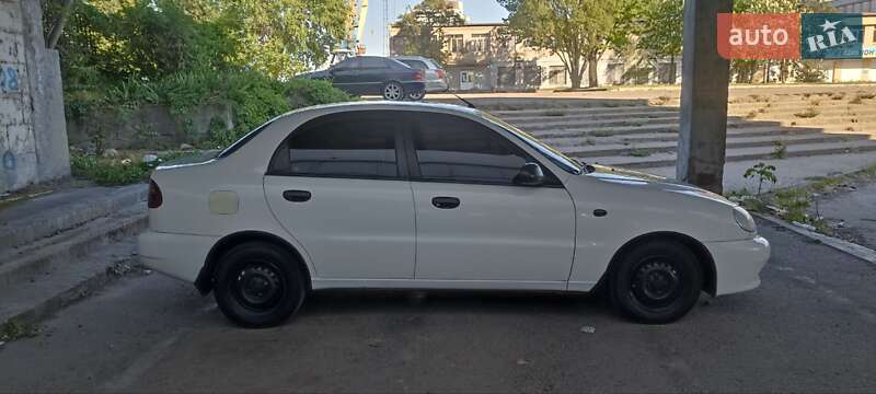 Седан ЗАЗ Sens 2007 в Дніпрі