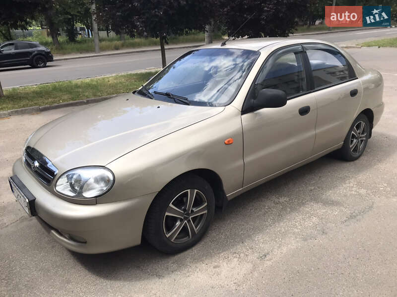Седан ЗАЗ Sens 2012 в Ровно