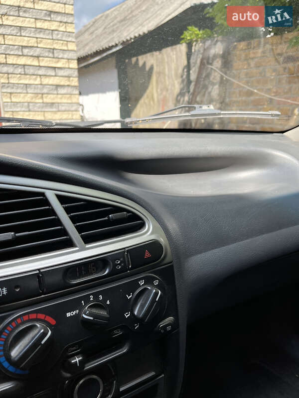 Седан ЗАЗ Sens 2011 в Кременце