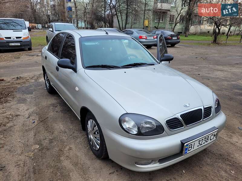 Седан ЗАЗ Sens 2007 в Горішніх Плавнях