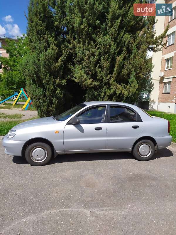 Седан ЗАЗ Sens 2011 в Староконстантинове