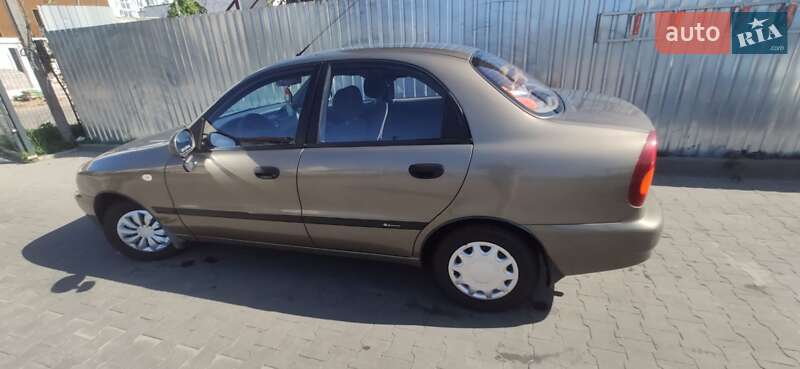 Седан ЗАЗ Sens 2012 в Петропавлівській Борщагівці