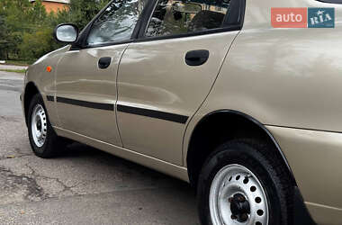 Седан ЗАЗ Sens 2011 в 