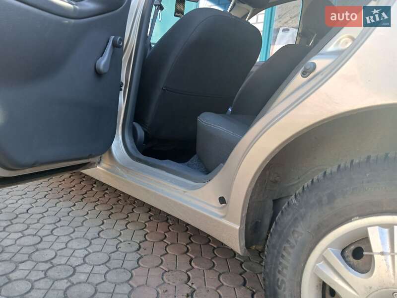 Седан ЗАЗ Sens 2012 в Черкассах