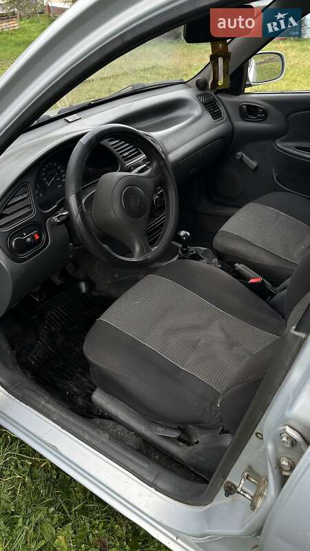 Седан ЗАЗ Sens 2012 в Воловце