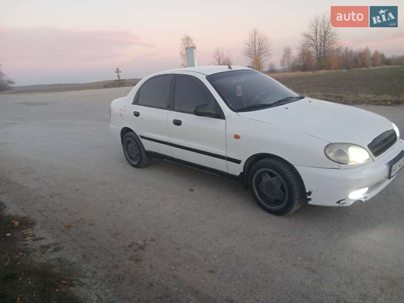 Седан ЗАЗ Sens 2011 в Виньковцах