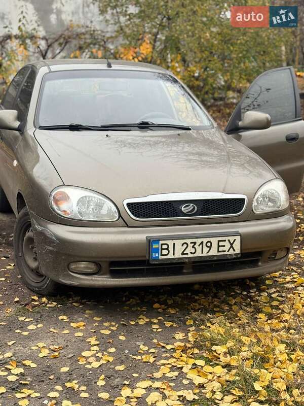 Седан ЗАЗ Sens 2013 в Чутове