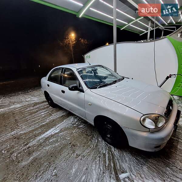 Седан ЗАЗ Sens 2013 в Старой Синяве