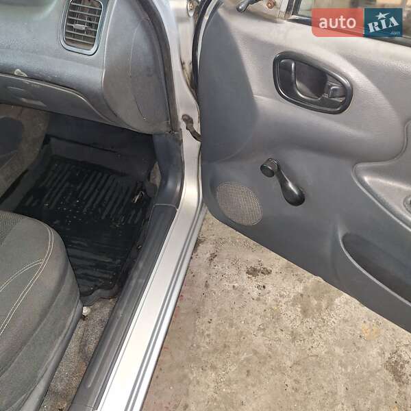 Седан ЗАЗ Sens 2013 в Старой Синяве