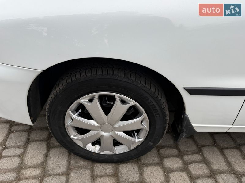 Седан ЗАЗ Sens 2015 в Могилев-Подольске