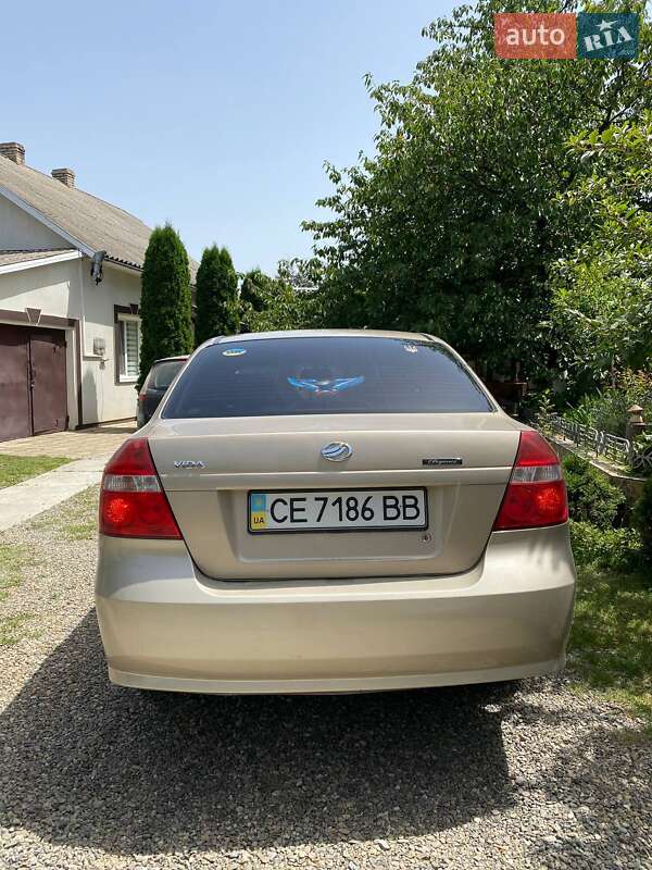 Седан ЗАЗ Vida 2013 в Черновцах