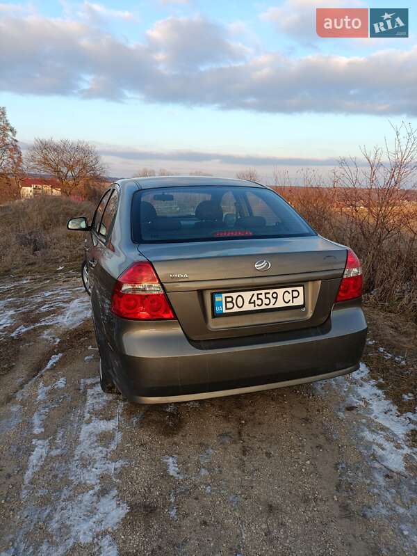 Седан ЗАЗ Vida 2012 в Тернополі