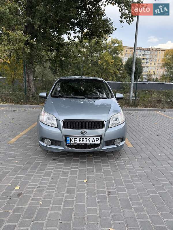 Хэтчбек ЗАЗ Vida 2012 в 