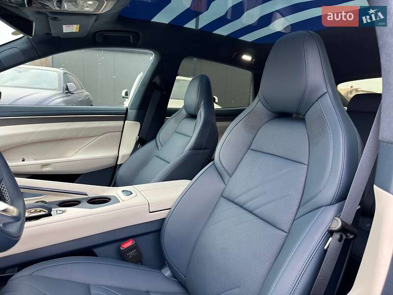 Внедорожник / Кроссовер Zeekr 001 2024 в Ивано-Франковске