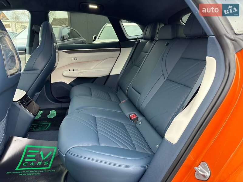 Внедорожник / Кроссовер Zeekr 001 2024 в Ивано-Франковске