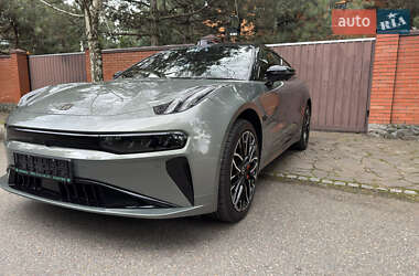 Внедорожник / Кроссовер Zeekr 001 2024 в 