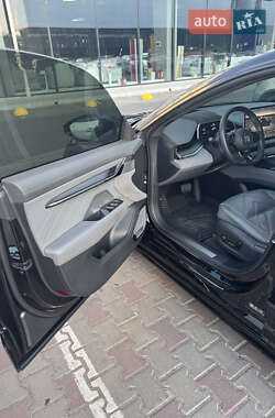 Внедорожник / Кроссовер Zeekr 001 2023 в 