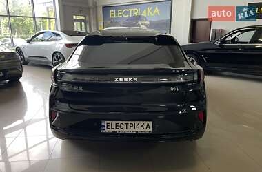 Позашляховик / Кросовер Zeekr 001 2025 в 