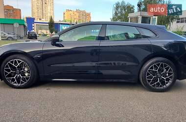 Внедорожник / Кроссовер Zeekr 001 2024 в 
