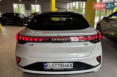 Внедорожник / Кроссовер Zeekr 001 2025 в 