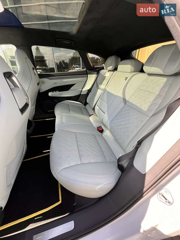 Внедорожник / Кроссовер Zeekr 001 2024 в Днепре