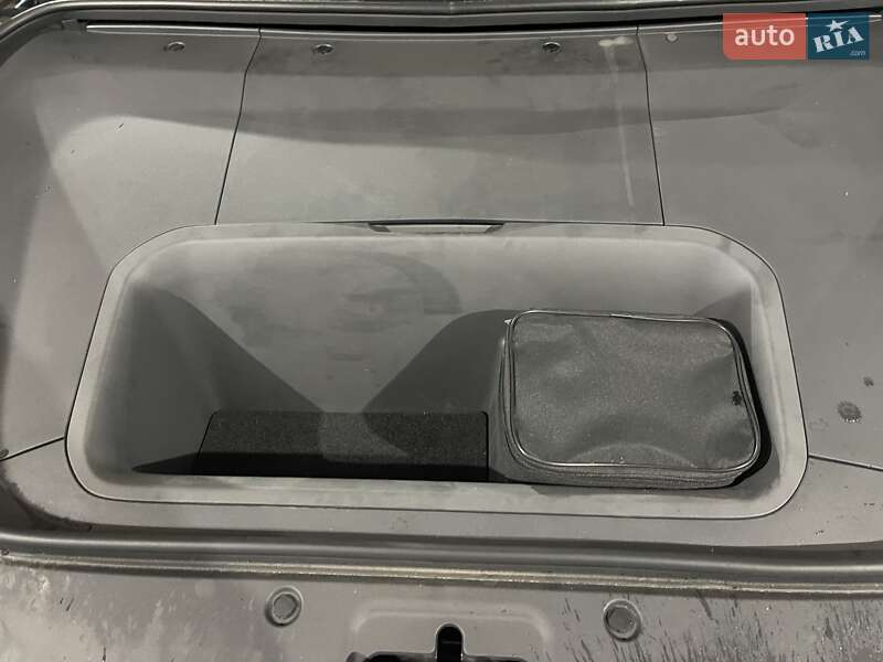 Позашляховик / Кросовер Zeekr 001 2024 в Кролевці