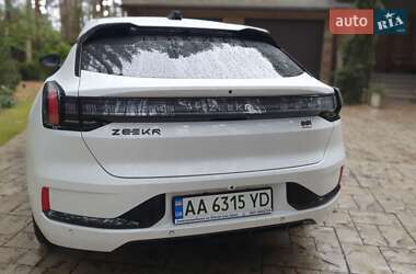 Внедорожник / Кроссовер Zeekr 001 2022 в 