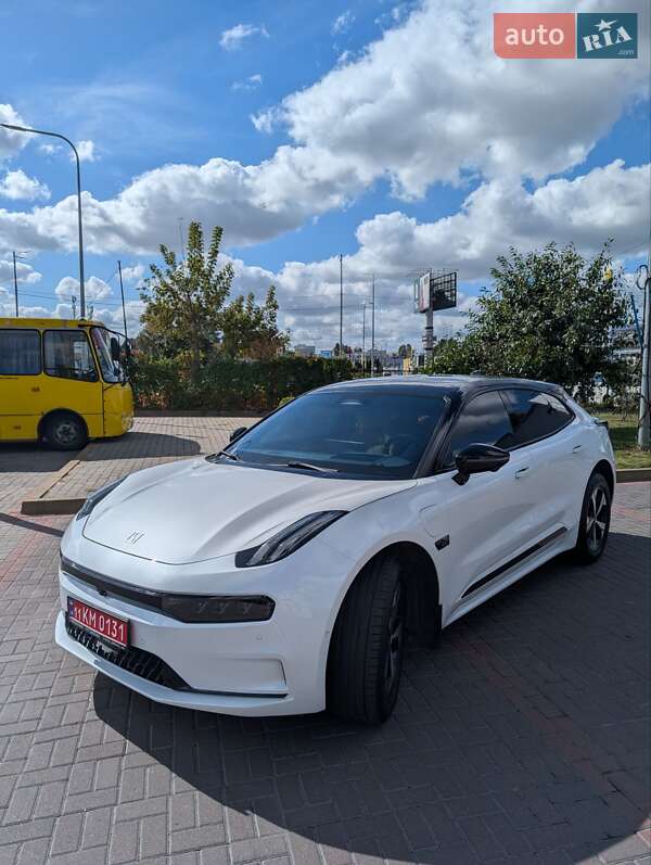 Внедорожник / Кроссовер Zeekr 001 2024 в Киеве