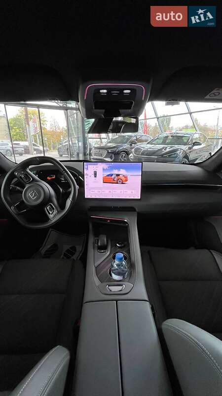 Позашляховик / Кросовер Zeekr 001 2024 в Дніпрі