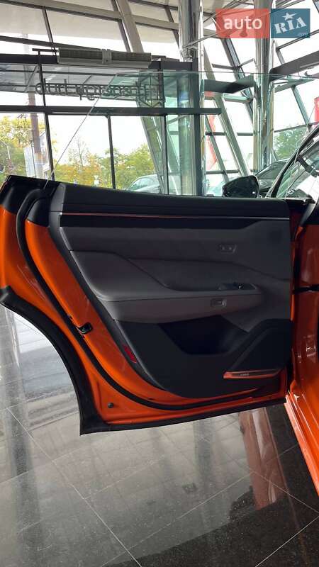 Позашляховик / Кросовер Zeekr 001 2024 в Дніпрі