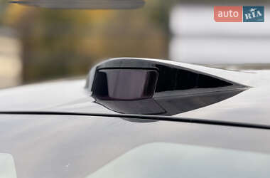 Позашляховик / Кросовер Zeekr 001 2024 в  фото 15 Позашляховик / Кросовер Zeekr 001 2024 в