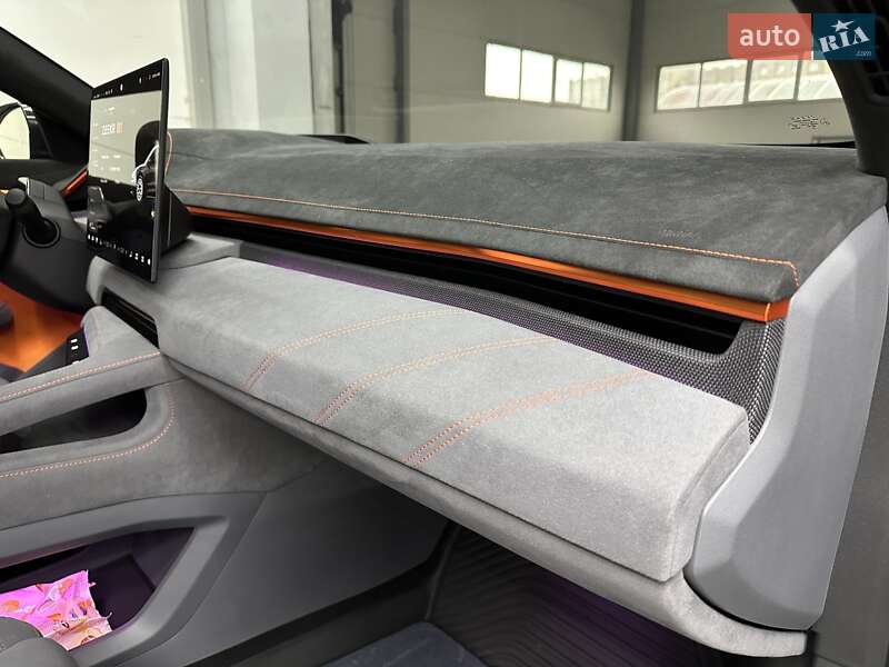 Позашляховик / Кросовер Zeekr 001 2024 в Дніпрі