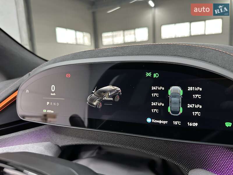 Позашляховик / Кросовер Zeekr 001 2024 в Дніпрі