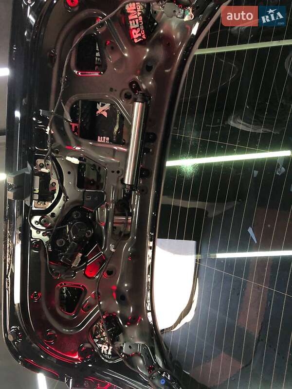 Позашляховик / Кросовер Zeekr 001 2024 в Дніпрі