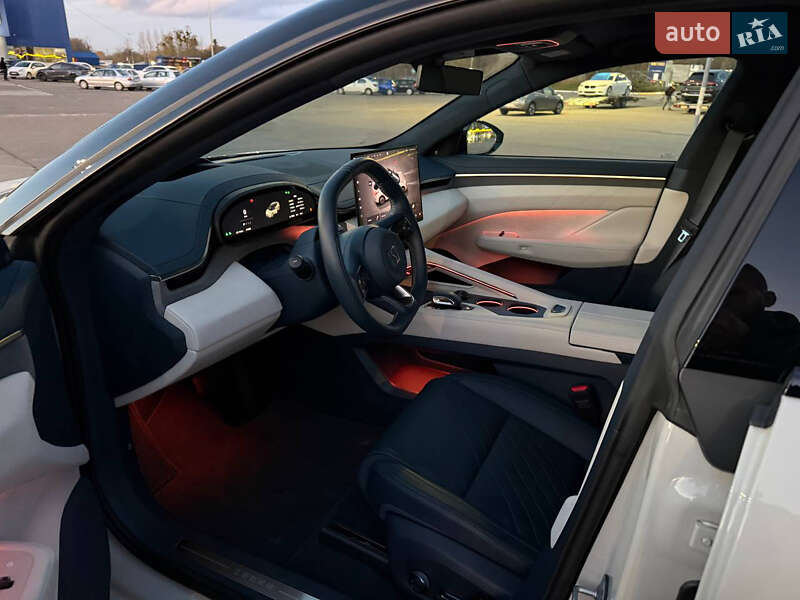 Позашляховик / Кросовер Zeekr 001 2024 в Львові фото 12 Позашляховик / Кросовер Zeekr 001 2024 в Львові