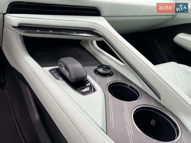 Позашляховик / Кросовер Zeekr 001 2024 в Києві