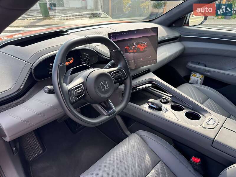 Внедорожник / Кроссовер Zeekr 001 2024 в Николаеве