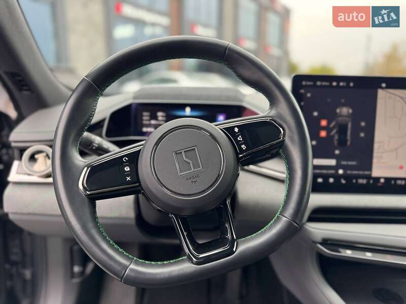 Внедорожник / Кроссовер Zeekr 001 2023 в Киеве