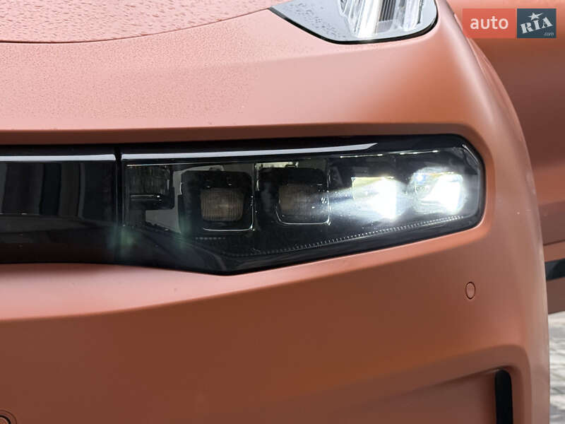 Внедорожник / Кроссовер Zeekr 001 2023 в Черновцах