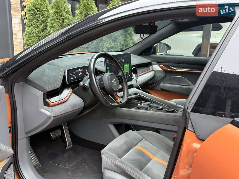 Внедорожник / Кроссовер Zeekr 001 2023 в Черновцах