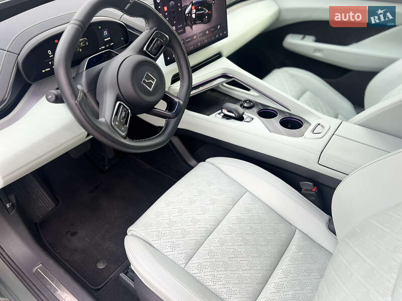 Позашляховик / Кросовер Zeekr 001 2024 в Луцьку фото 21 Позашляховик / Кросовер Zeekr 001 2024 в Луцьку